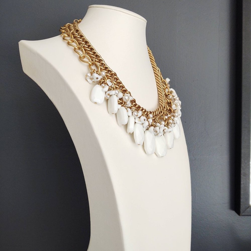 Lilly Pulitzer White Beaded Statement Necklace - image 4
